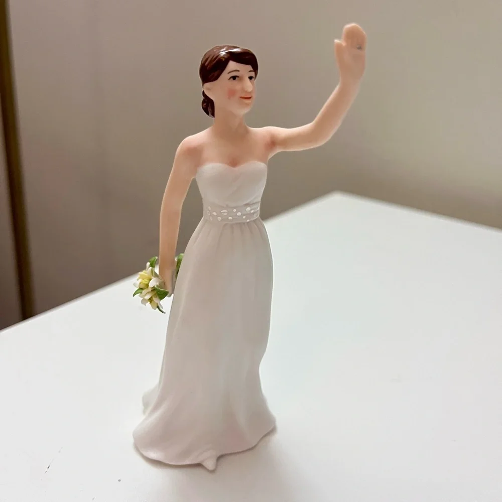 Bride and Groom Cake Topper